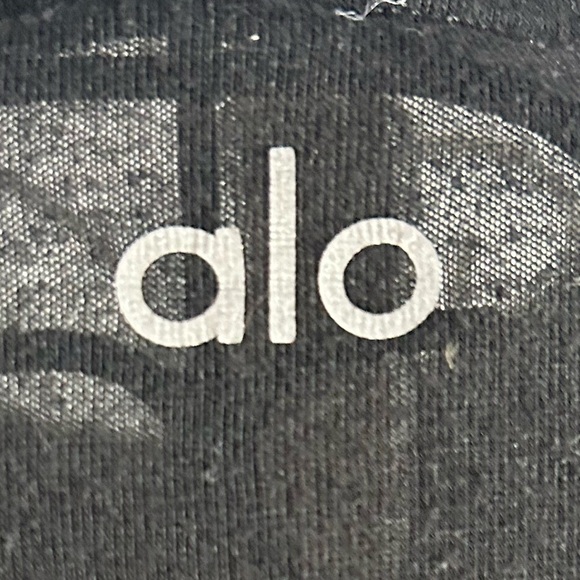 ALO Yoga Black Graphic Tank Top - Picture 4 of 4